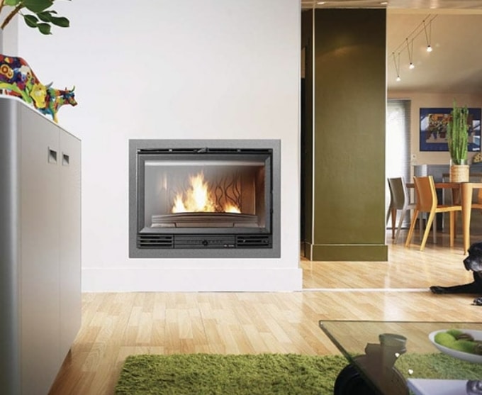 Insert pour cheminée en fonte 700 grand vision Invicta